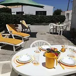 Holiday home Spacious House In With Private Patio & Bbq *