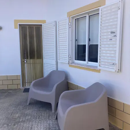 Spacious House In With Private Patio & Bbq * Sagres