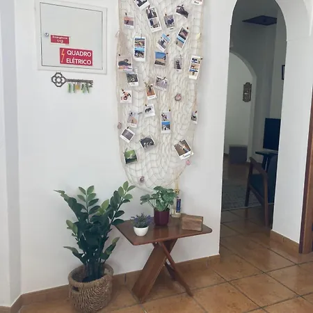 別荘 Spacious House In With Private Patio & Bbq
