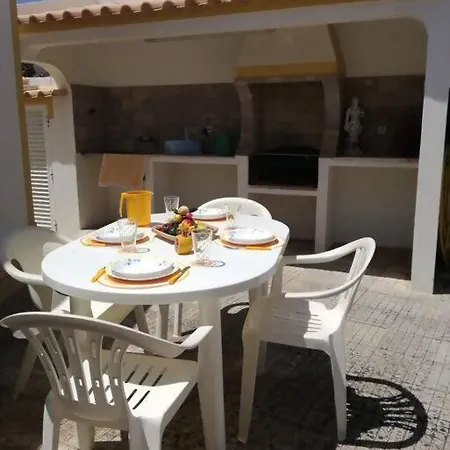 Spacious House In With Private Patio & Bbq * Sagres
